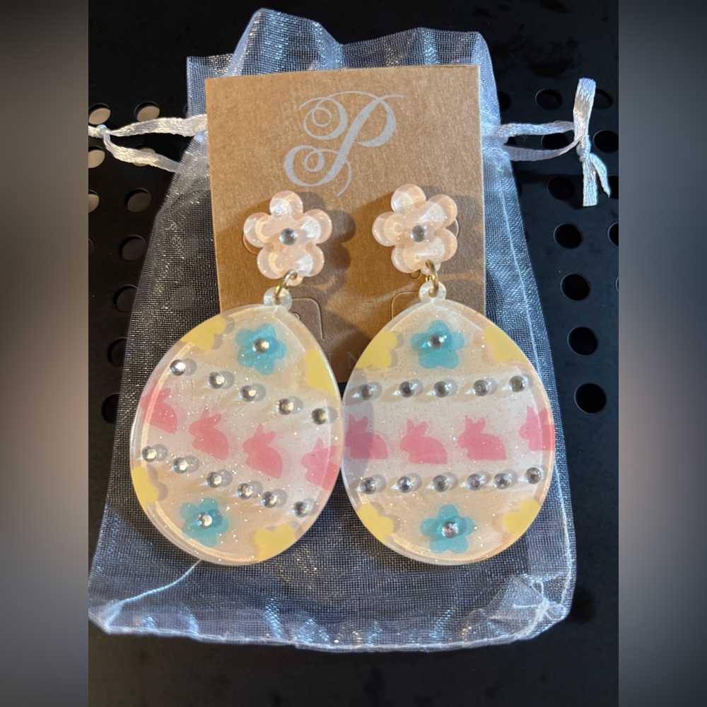 💛🩷New Plunder Beautiful Easter Egg Dangle Earrings with Flower Studs